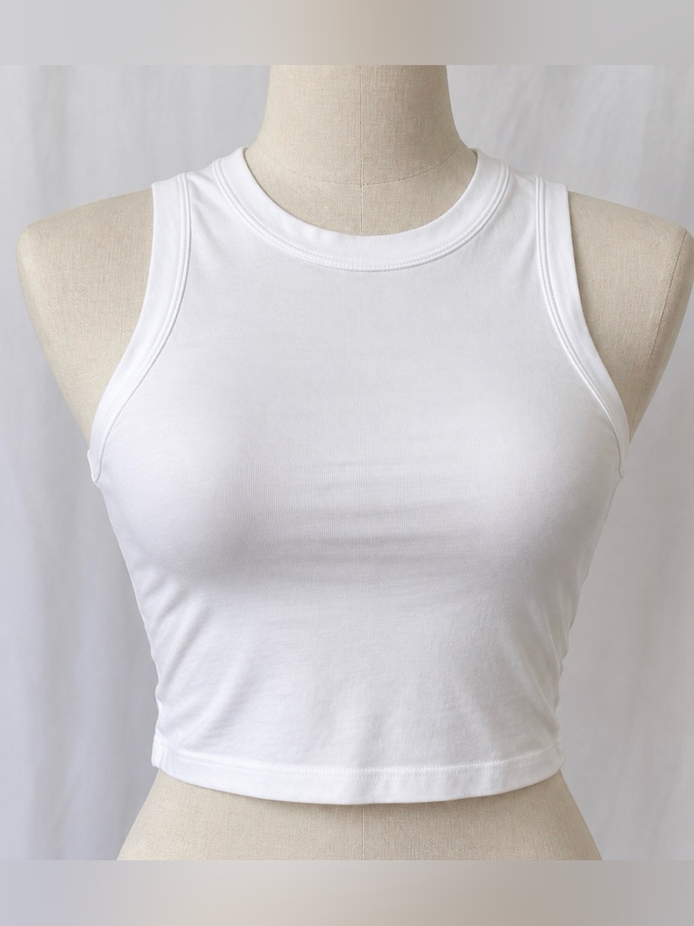 ANWND Y2K White Fitted Crop Tank Top Sleeveless Women’s Small